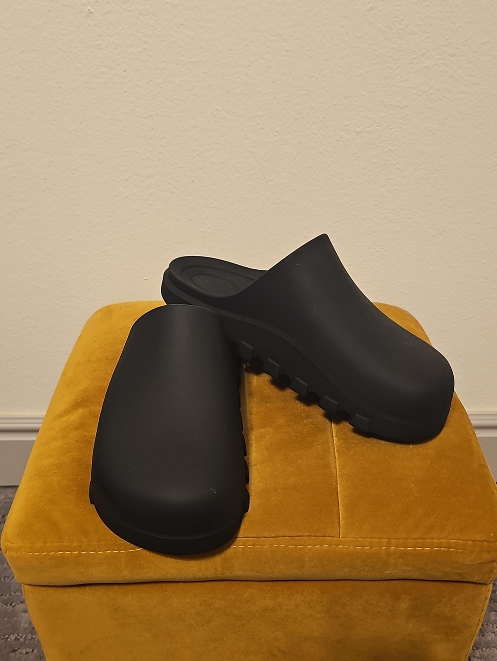 ●●FREE PEOPLE BLACK SLIP ON MULES NWT SIZE EU41/42 US9.5/10.5●●